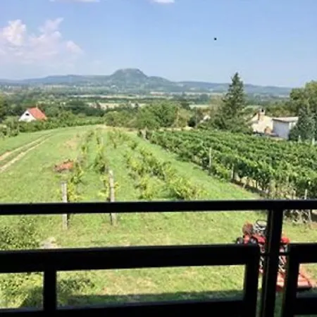 Holiday home Agnes Almai Agnes Apples *